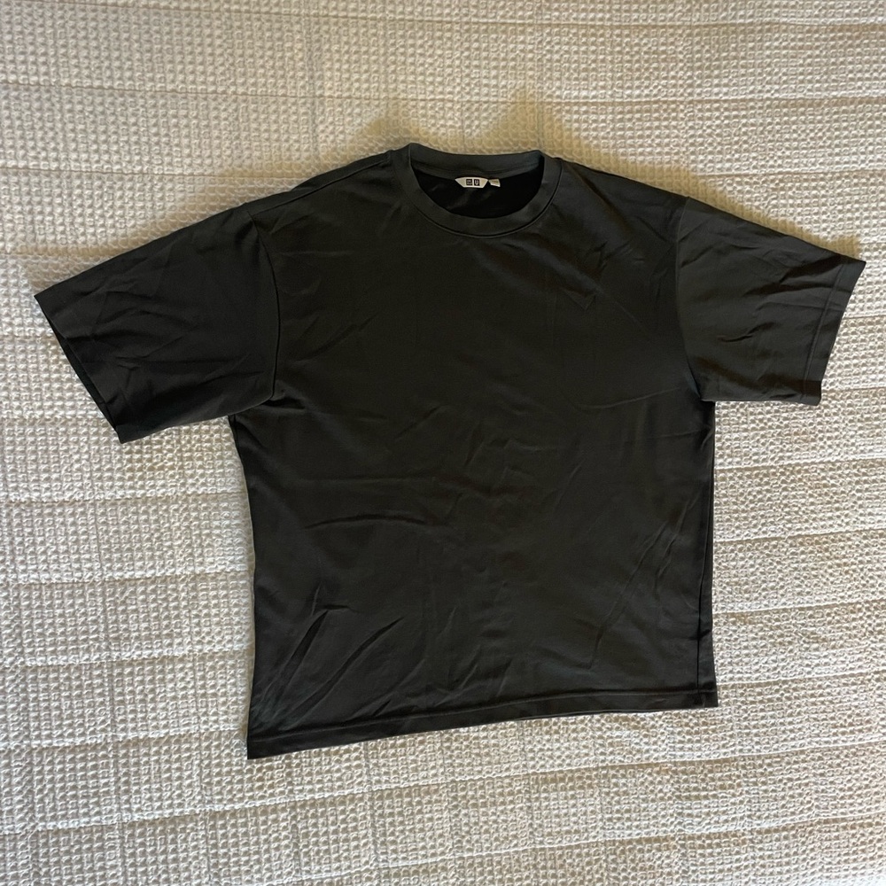 Uniqlo Dark Grey T-Shirt